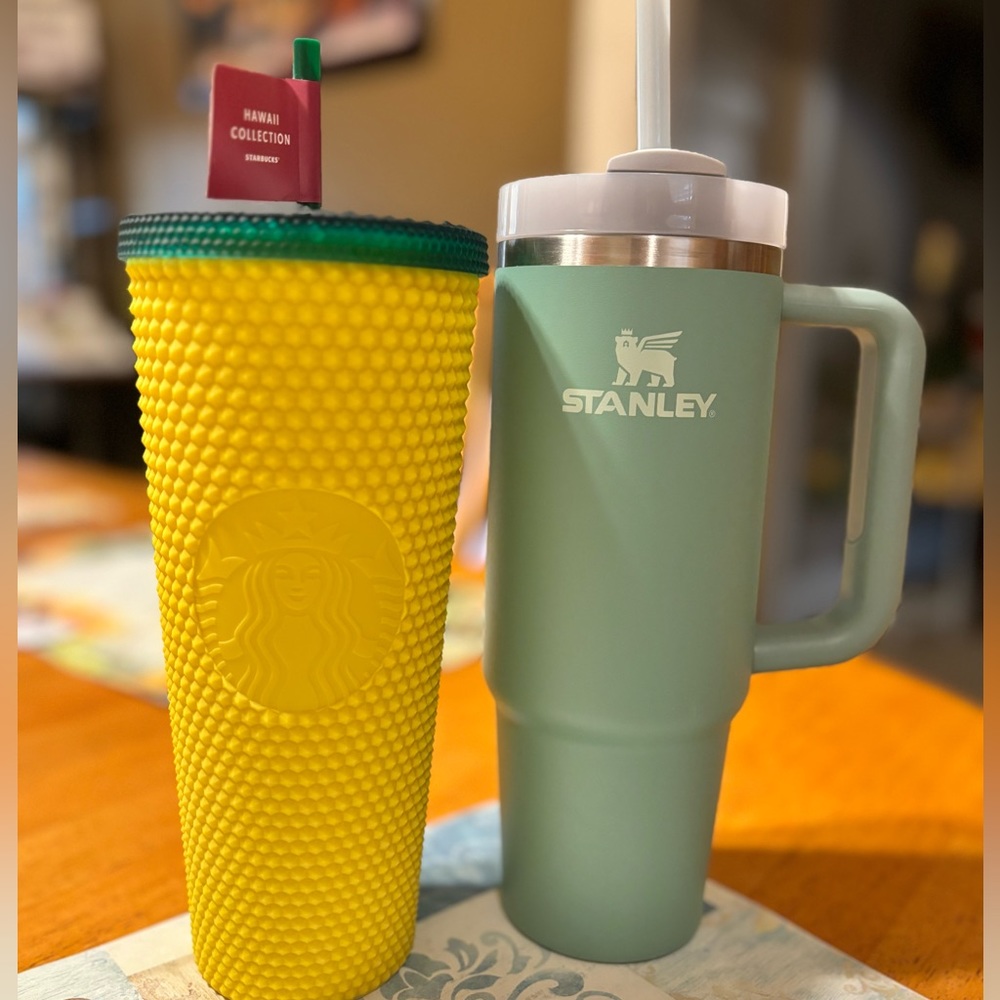 Stanley eucalyptus 30oz & Hawaiian Collection 24oz Starbucks